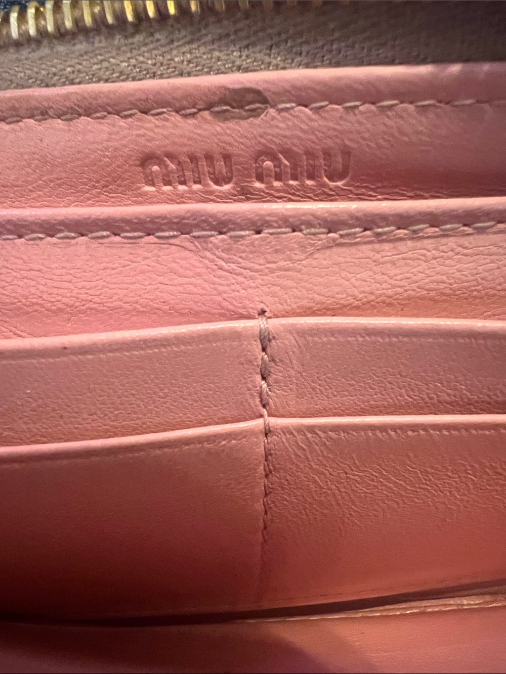 Miu Miu Peach/ Nude Patent Leather Bow Zip Around Project Wallet - Picture 7 of 9